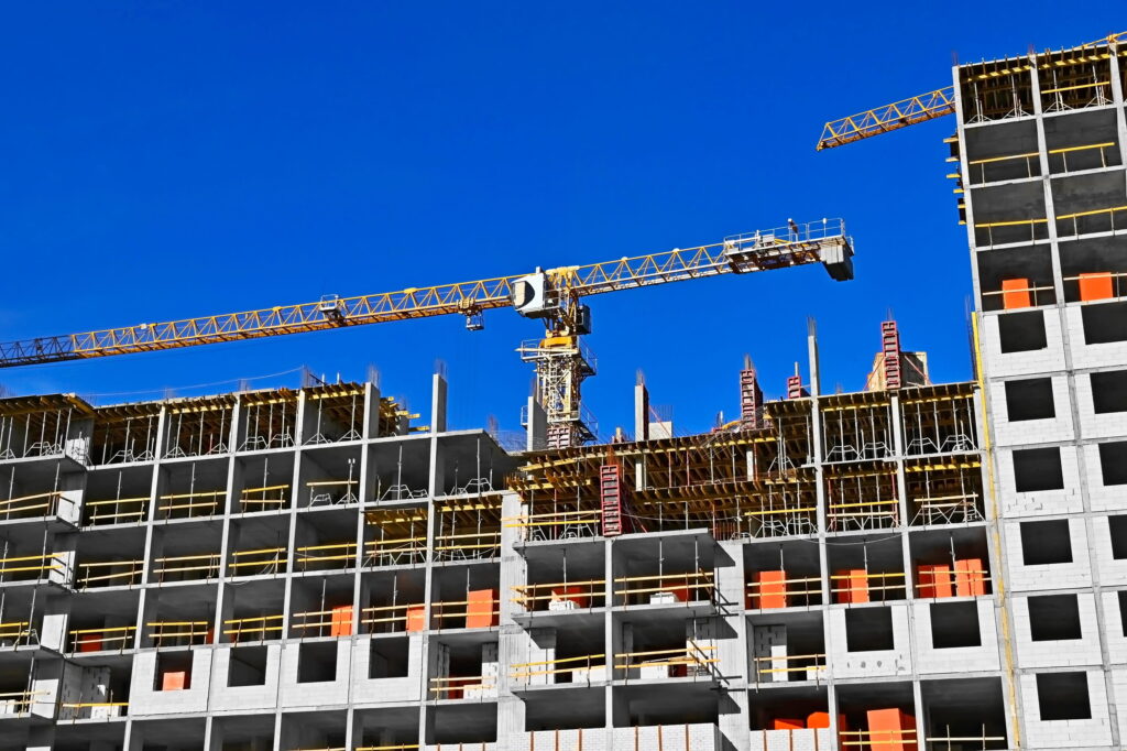 Filigree | Why Ready-for-Occupancy Condos Offer Lasting Value a condominium building being built